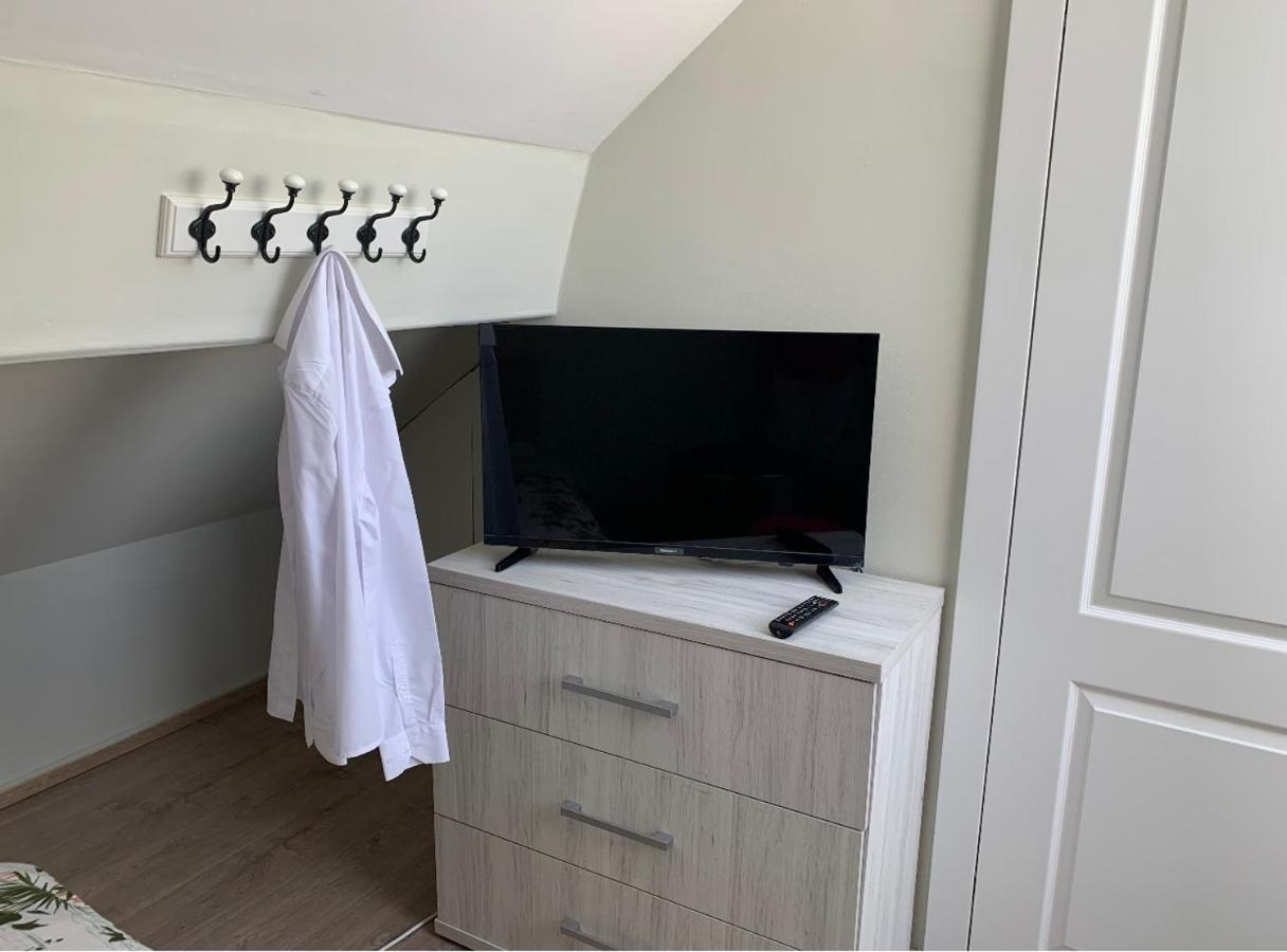 Un Sommeil Paisible Saint-Gilles Bagian luar foto